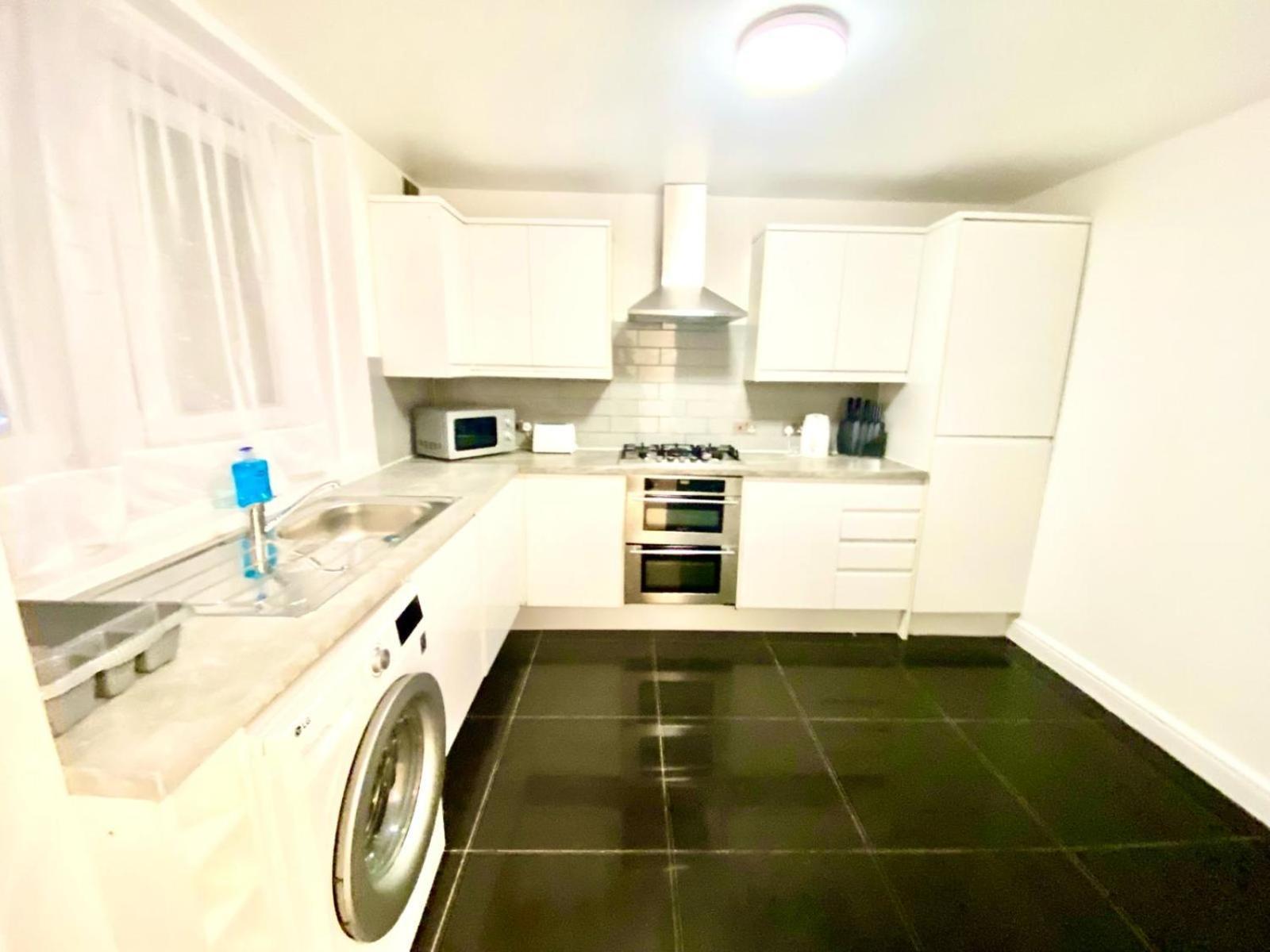 Appartement Comfy Two Bedroom Edgeware Road In *