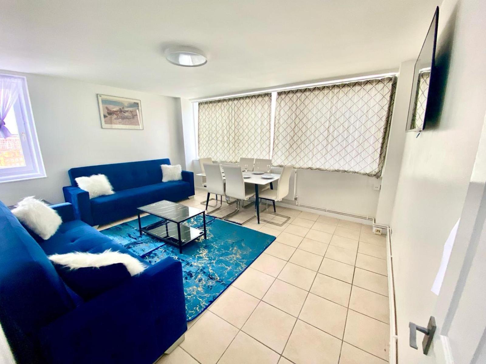 Comfy Two Bedroom Edgeware Road In Londres